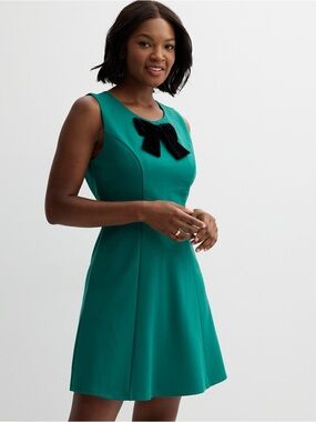 Draper James Green Fit & Flare Dress | Black Bow Detail | Southern Classic